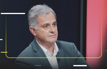 ''მაიმუნებივით დახტოდნენ და თავში მირტყამდნენ'' - ჯაჭვლიანი ოჯახურ შანტაჟსა და ფედერაციაზე