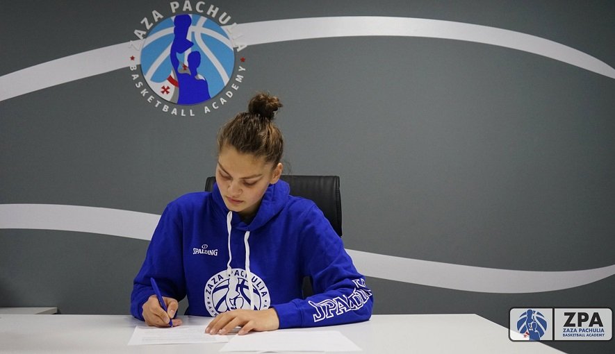 ლიკა კვირკველია – გოგონა ქობულეთიდან, რომელმაც ესპანური ისტორია დაწერა