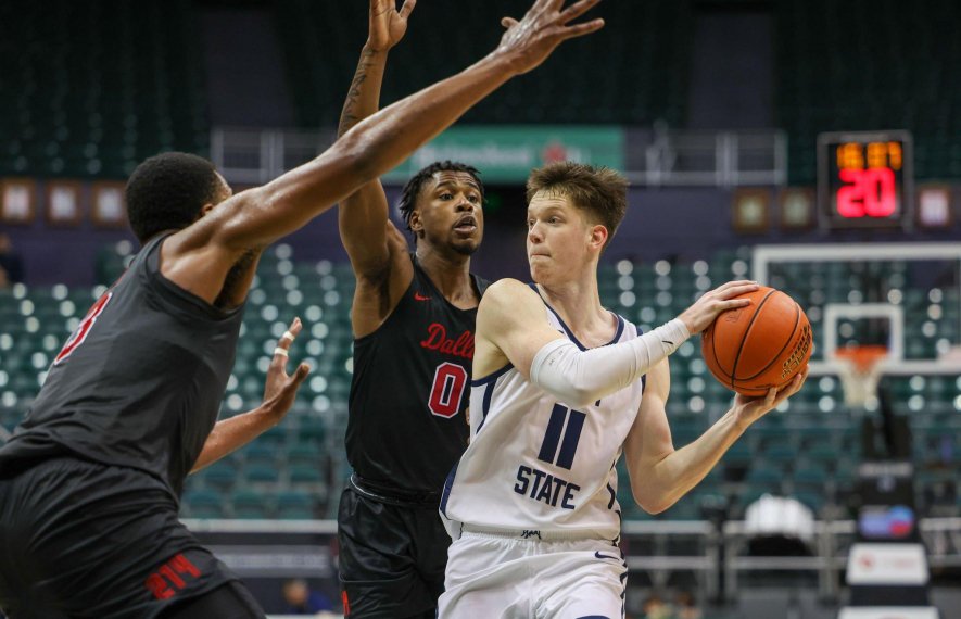 უკრაინელი კალათბურთელი თამაშობდა - ტრიბუნებზე სკანდირებდნენ: „რუსეთი, რუსეთი“
