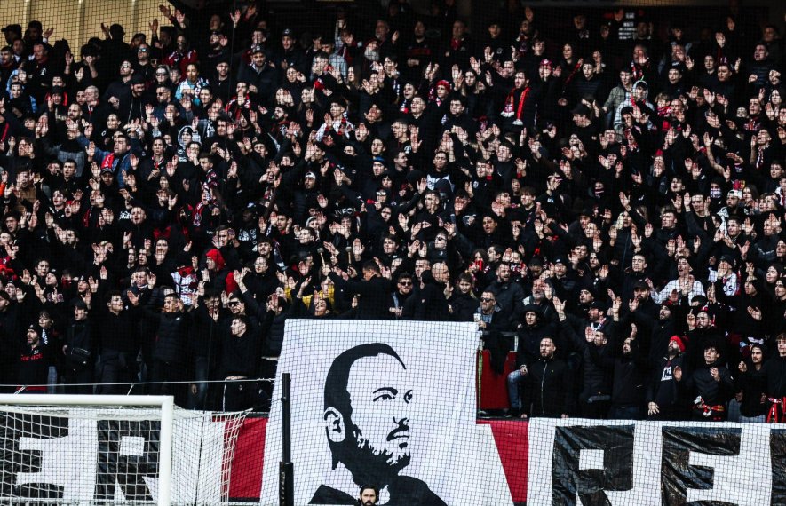 სტადიონის საპირფარეშოში პორნოგრაფიული ფილმი გადაიღეს - ნიცამ საჩივარი დაწერა