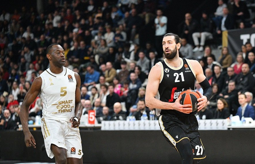 თორნიკე შენგელია