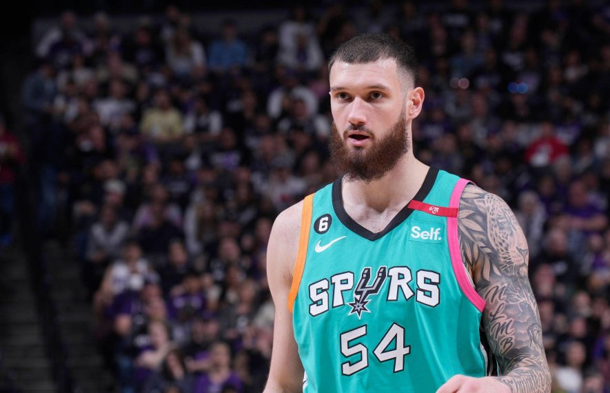 სანდრო მამუკელაშვილი