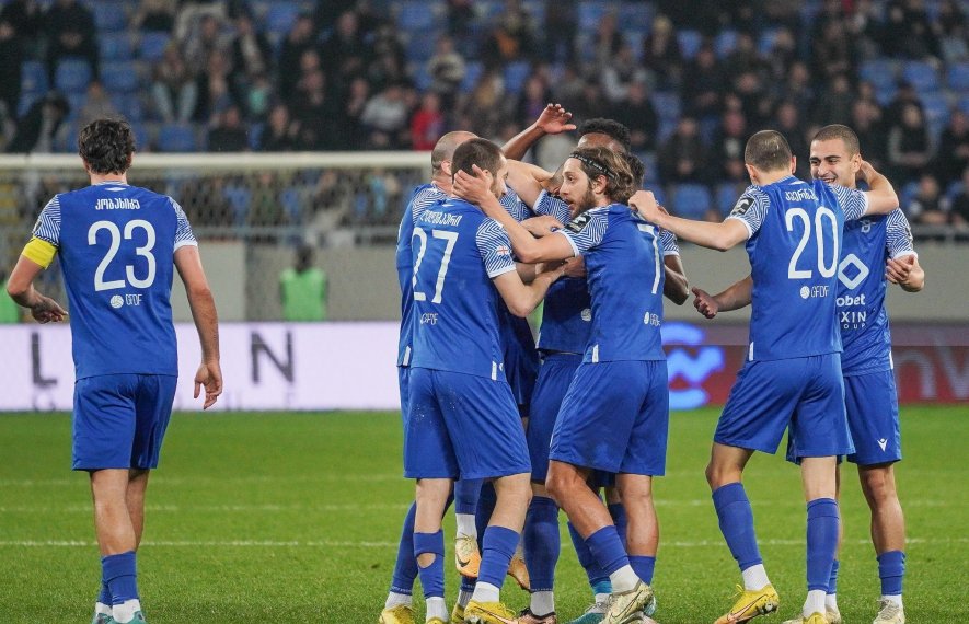 4 გოლი და დაძაბული მატჩი - ბათუმში დინამოებმა ქულები გაიყვეს
