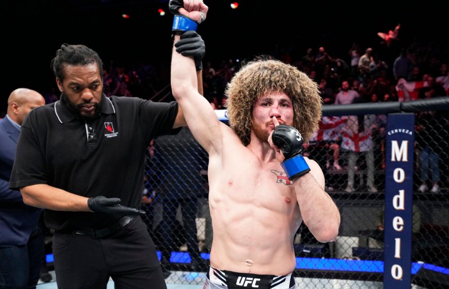MMA-ის მებრძოლი: „მერაბი სტერლინგზე ძლიერია, უმარი ორივეზე უკეთ ჭიდაობს“