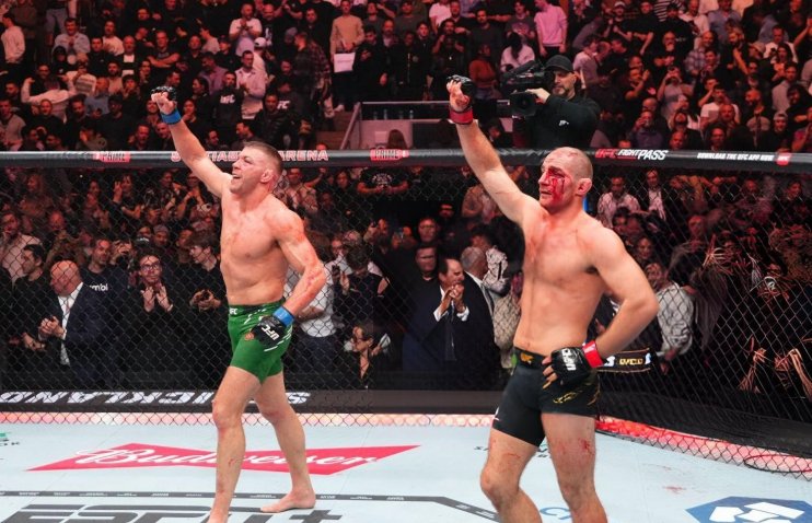 UFC: 5-რაუნდიანი საჩემპიონო ბრძოლა - დუ პლესიმ სტრიკლენდი დაამარცხა