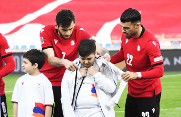 „ნაკრებში ორივე ბრწყინავდა“ - Lequipe კვარაზე და მიქაუტაძეზე