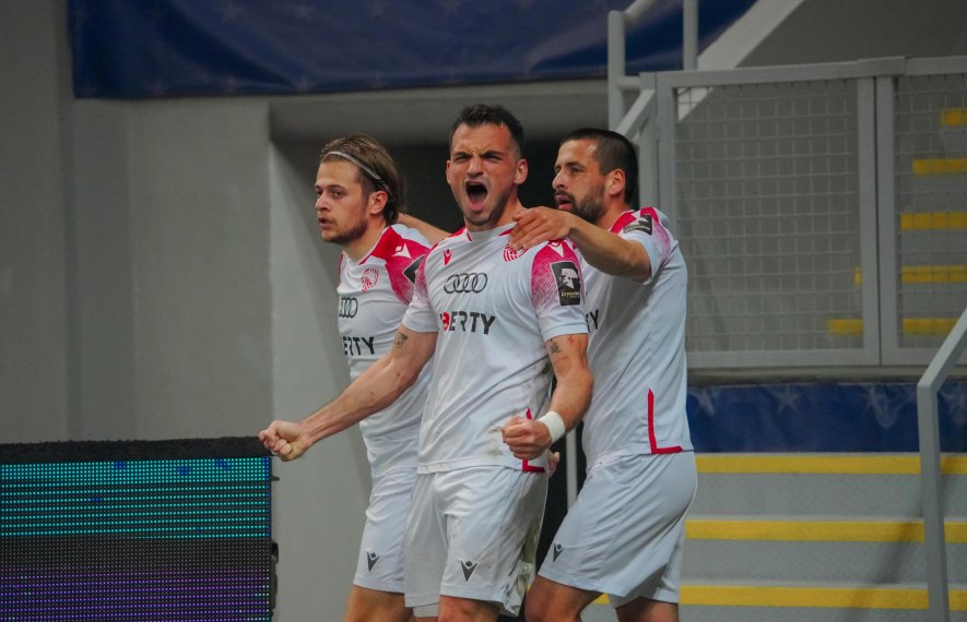 იური ტაბატაძე, დავით სხირტლაძე