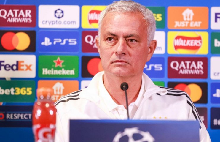 „კლუბში არჩევნებია და ეს ფეხბურთელებზე მოქმედებს“ - მოურინიო ჩელსისთან მარცხზე