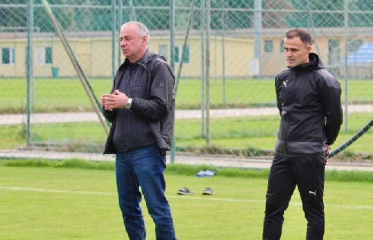 ახალი მწვრთნელი გაგრაში - ონიანის შემცვლელი ცნობილია