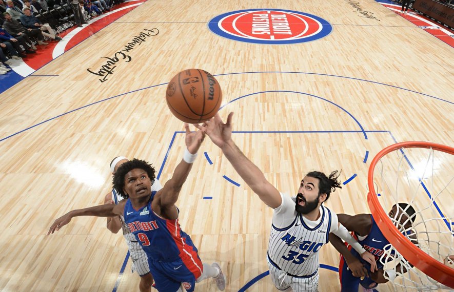 გოგა ბითაძე, ორლანდო მეჯიქი, დეტროიტ პისტონსი