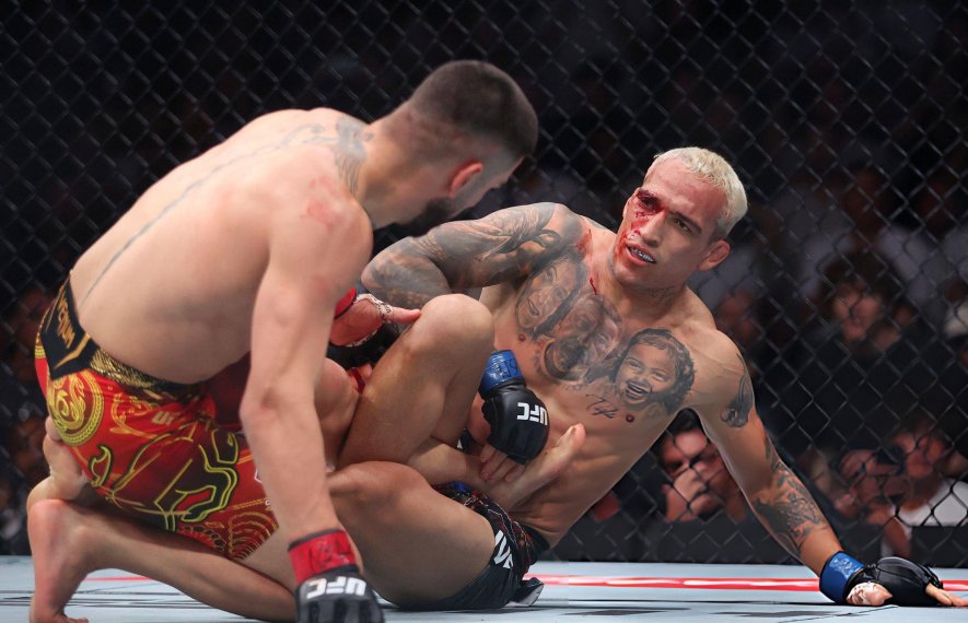 ილია თოფურია, ჩარლზ ოლივეირა