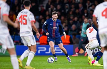 მსოფლიოს საუკეთესო მარცხენა გარემარბები | აიაქსის ფეხბურთელმა კვარა გამოარჩია