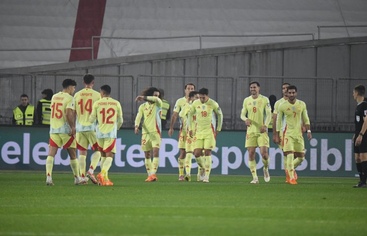 „დე ლა ფუენტეს ორკესტრი, კვარა შვიდი მეტოქის წინააღმდეგ“ | რას წერს Marca