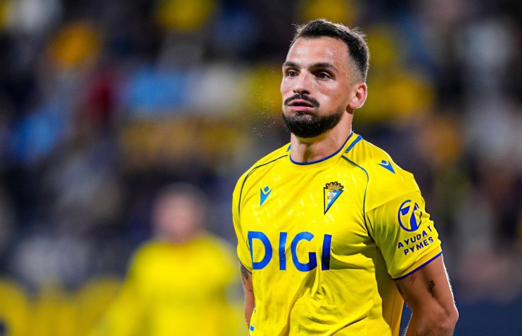 ტაბატაძე პირველ ტაიმში შეცვალეს - კადისი ექვსი ტურია ვერ იგებს