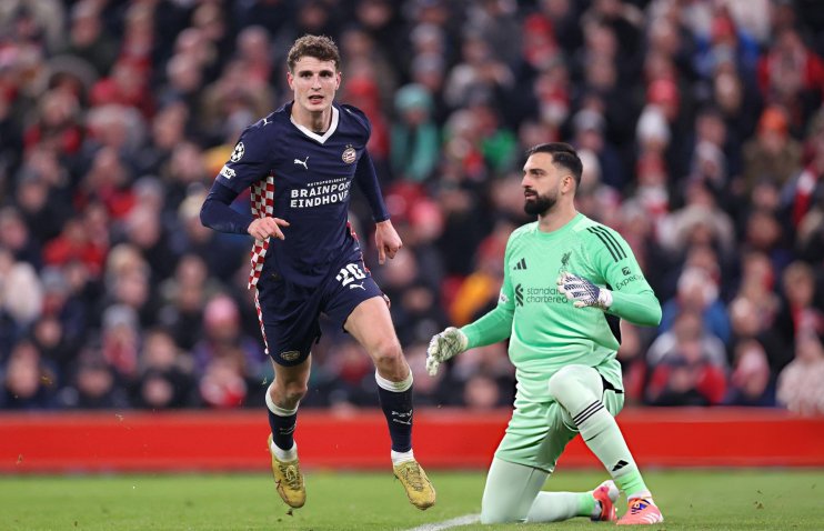 სრული რეგრესი - ლივერპული პსვ-სთან ენფილდზე განადგურდა