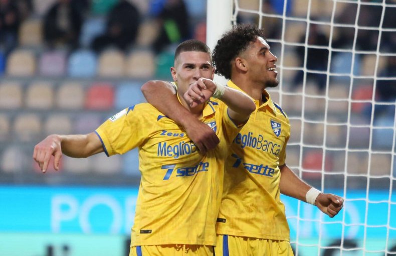 კვერნაძის სუპერგოლი და დუბლი - ფროზინონეს 6-მატჩიანი წაუგებელი სერია