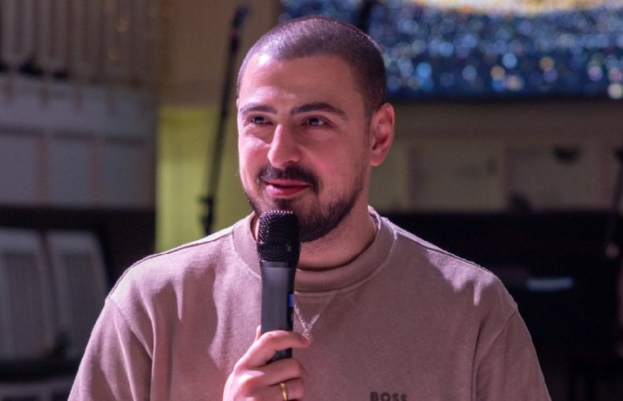 სანდრო ბაზაძე