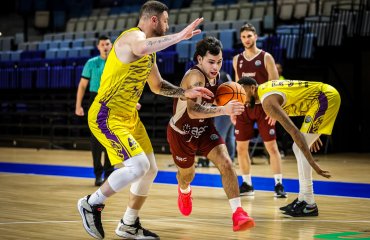 ორი კალათბურთელი ხუთის წინააღმდეგ | უცნაური მატჩი ჩემპიონთა ლიგაზე