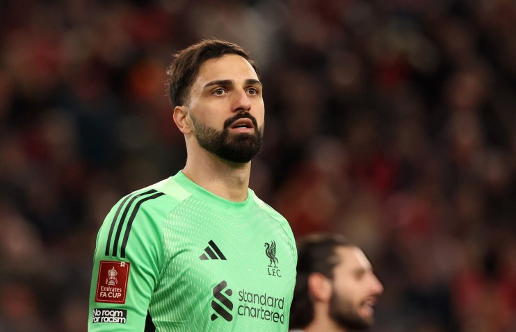 მამარდამ შეუცვლელად ითამაშა - ლივერპულმა ენფილდზე ბარნსლი გაანადგურა