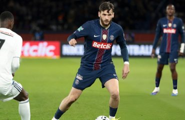 „პარი სენ-ჟერმენის ყველაზე სახიფათო ფეხბურთელი“ | რას წერს ფრანგული პრესა ხვიჩაზე