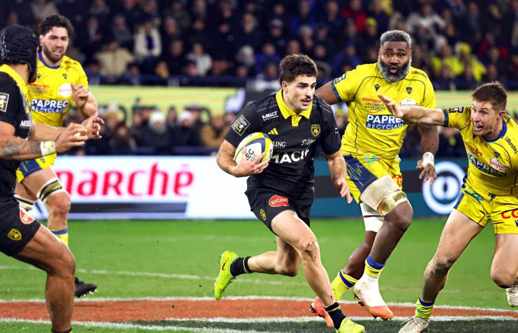 ოფლოუდები და გაბითურებული მცველები - ნინიაშვილი ლელოს გარეშეც საუკეთესოა