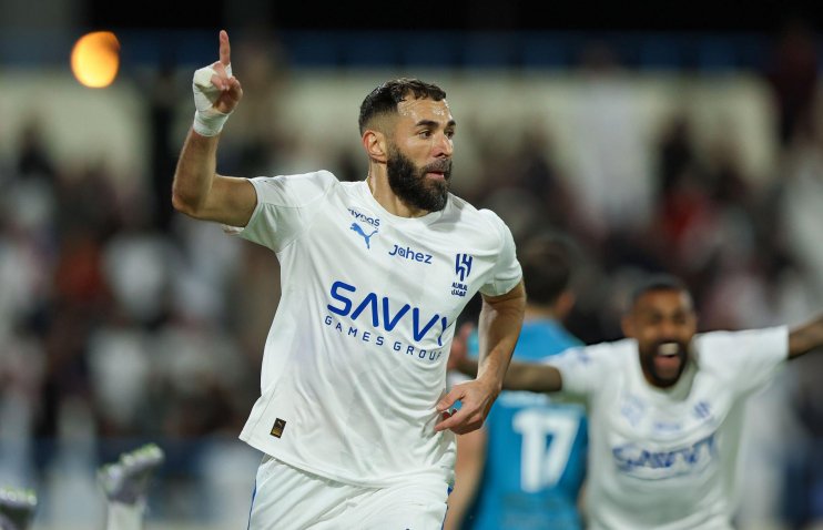 რონალდუს პროტესტის ფონზე | ბენზემამ სადებიუტო მატჩში ჰეთ-თრიქი შეასრულა