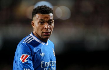 მსაჯს ჯამბაზი უწოდა | დაპირისპირება მბაპესა და მსაჯს შორის