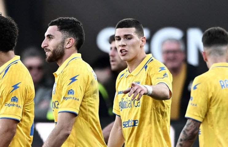 „შთამბეჭდავ ფორმაშია“ | იტალიური პრესა კვერნაძის თამაშს გამოეხმაურა