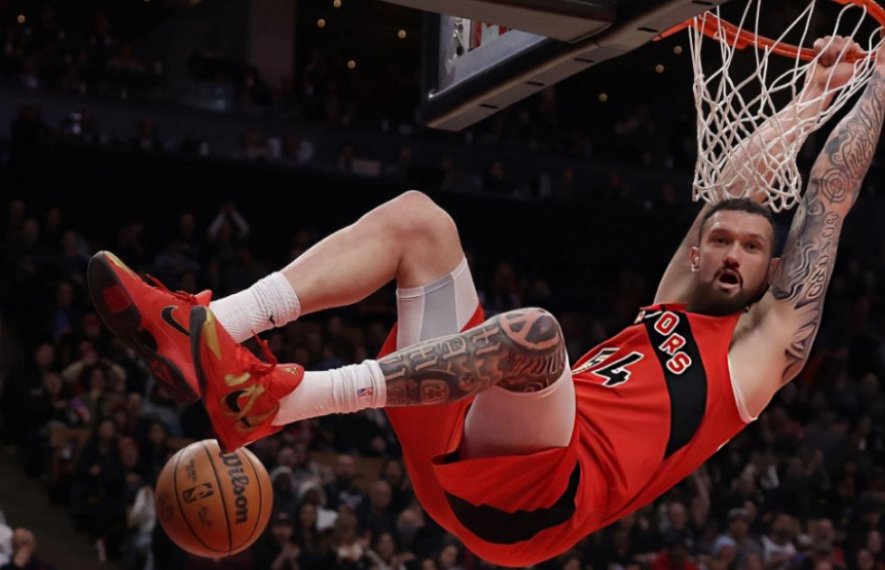 ტორონტო რეპტორსი, სანდრო მამუკელაშვილი