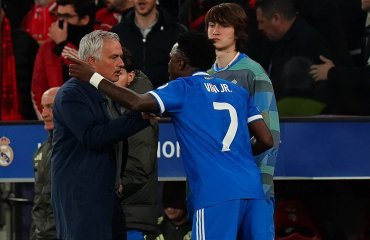 „რომელიმე მხარეს ვერ დავიჭერ, იქ არ ვყოფილვარ“ - მოურინიო ვინისიუსზე