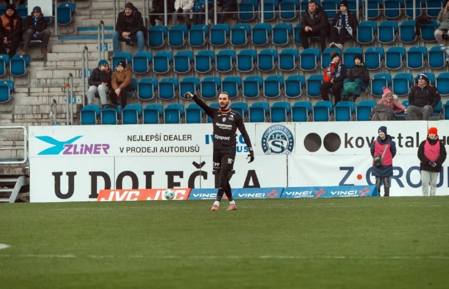 ლუკა ხარატიშვილი, პარდუბიცე