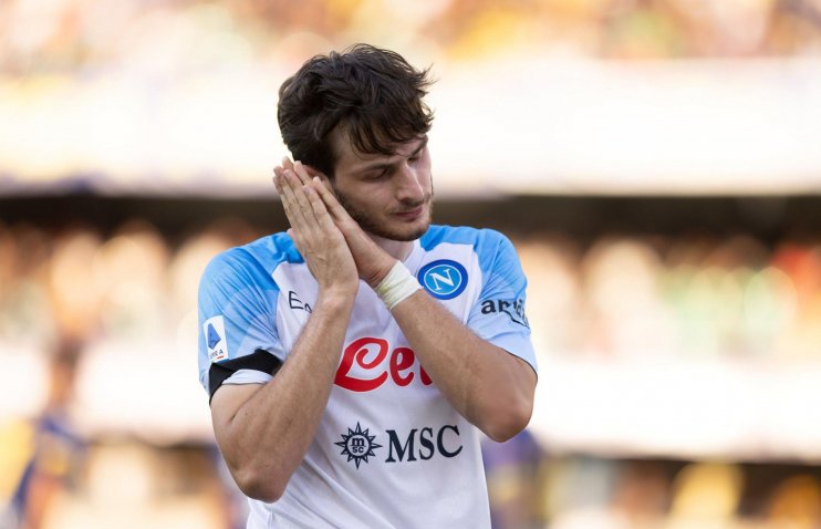 „მსოფლიომ ვარსკვლავი იხილა“ | იტალიაში კვარას სადებიუტო მატჩი გაიხსენეს