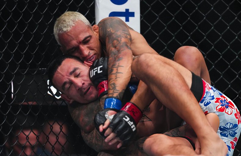 სრული დომინაცია, მაგრამ მოსაწყენი ბრძოლა - ოლივეირამ ჰოლოუეი დაამარცხა