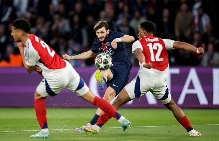 არსენალს ახალ დონეზე აიყვანს | ინგლისურ პრესაში კვარაზე წერენ