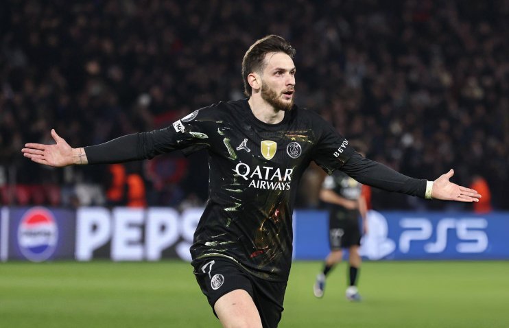 „კვარადონა, პარიზს ძალიან უყვარხარ“ - ხვიჩას სტატია მიუძღვნეს