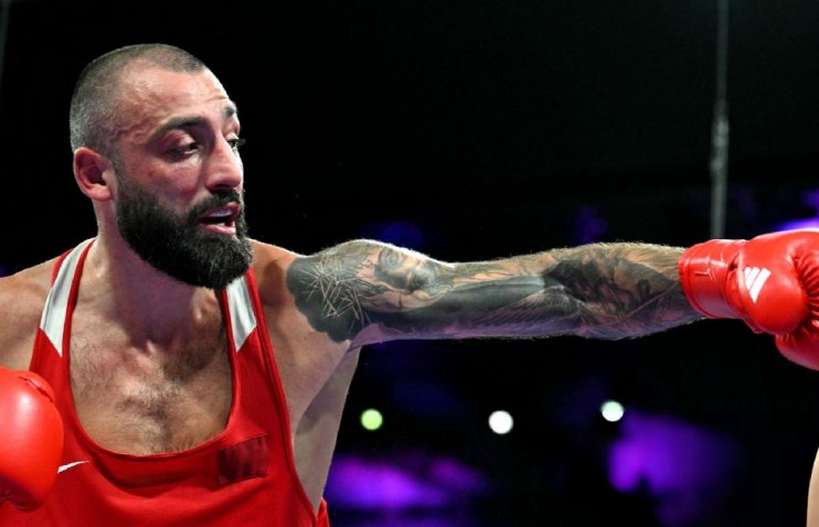 დაუმარცხებელი ნოკაუტში ჩააგდო - ყუშიტაშვილის გამარჯვება