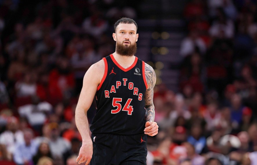 სანდრო მამუკელაშვილი