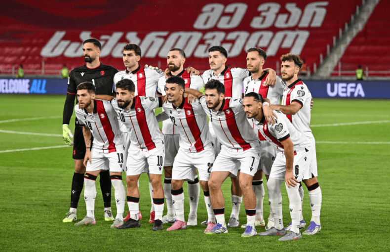 ერთი დებიუტანტით | ნაკრების შემადგენლობა მარტის მატჩებისთვის