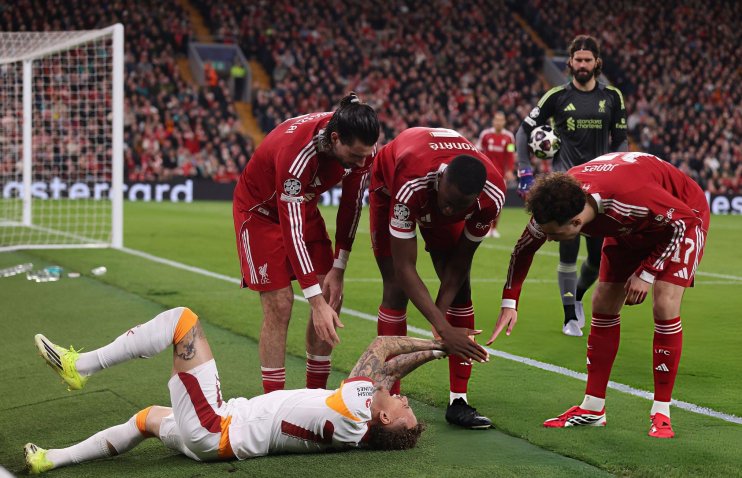 ლანგმა თითის ნაწილი დაკარგა, ოსიმენს წინამხრის მოტეხილობა დაუდგინდა