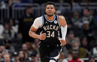 „ან კონტრაქტს გაახანგრძლივებს, ან გავცვლით“ - მილუოკის მფლობელი იანისზე