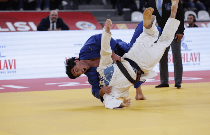 გიორგი ლოლაძე