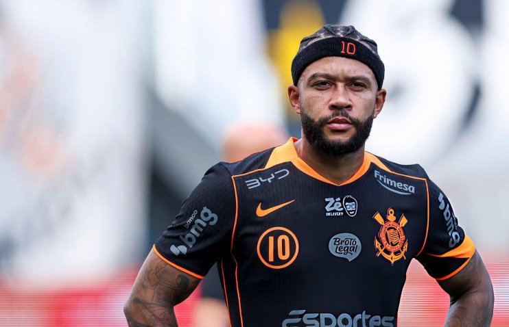 თამაშის დროს ტელეფონით იყო გართული | დეპაის ახსნა-განმარტება