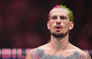 „უფრო და უფრო დაბლა ვეშვები“ - ომალი თეთრ სახლში ჩხუბზე