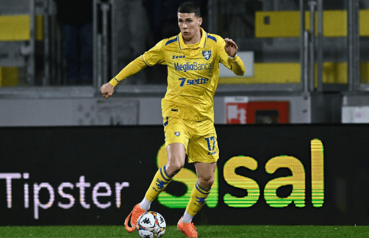 კვერნაძეს კარგი საგოლე მომენტი ჰქონდა - ფროზინონეს 3 ქულა კარარეზესთან