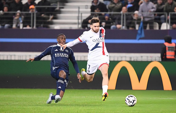 „ჩრდილიდან საჭირო მომენტში გამოვიდა“ - Le Parisien ხვიჩას თამაშზე