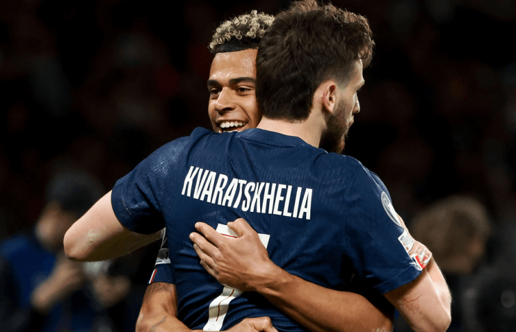 „მათ გვერდით ყოფნა დიდი სიამოვნებაა“ - დუე კვარასა და პსჟ-ს შემტევებზე