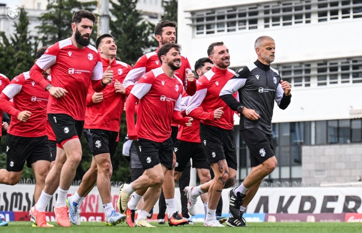 ნაკრებმა მზადება დაიწყო - 16 ფეხბურთელი სანიოლის განკარგულებაში