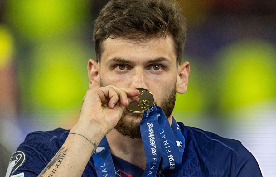 ხვიჩა კვარაცხელია, ლიონელ მესი, იური სიომინი