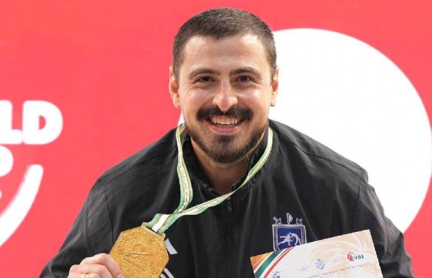 სანდრო ბაზაძე