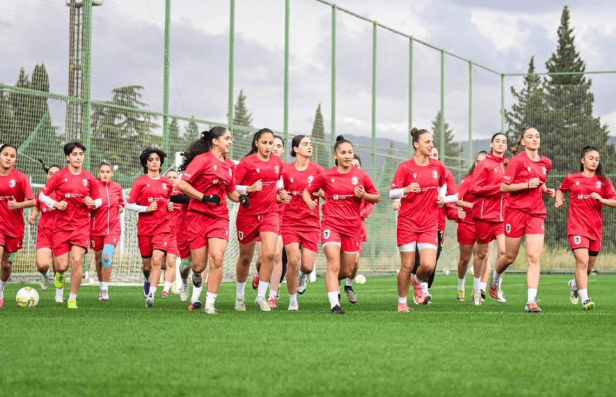 17-წლამდე გოგონათა ნაკრები საკვალიფიკაციო ეტაპის მატჩებისთვის ემზადება